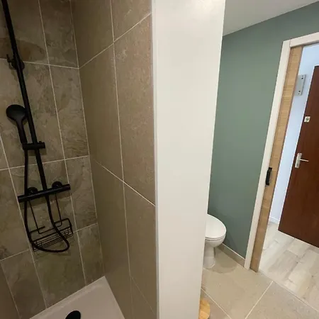 Climatise Piscine Et Proche Apartmán *