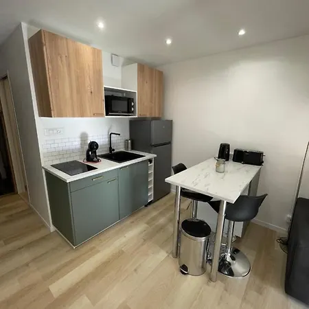 Climatise Piscine Et Proche Apartmán *